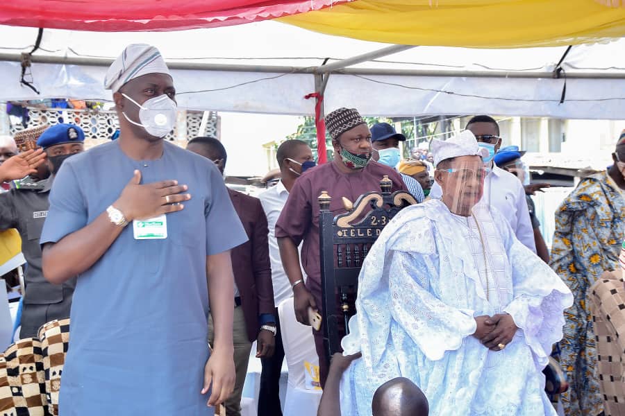Makinde Flags Off the Construction Of New Akesan Market Complex In Oyo