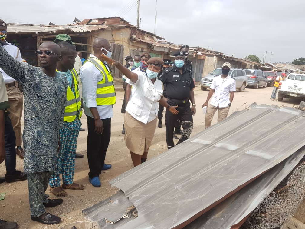 Oyo Environmental Task Force Vows To Arrest Roadside Traders