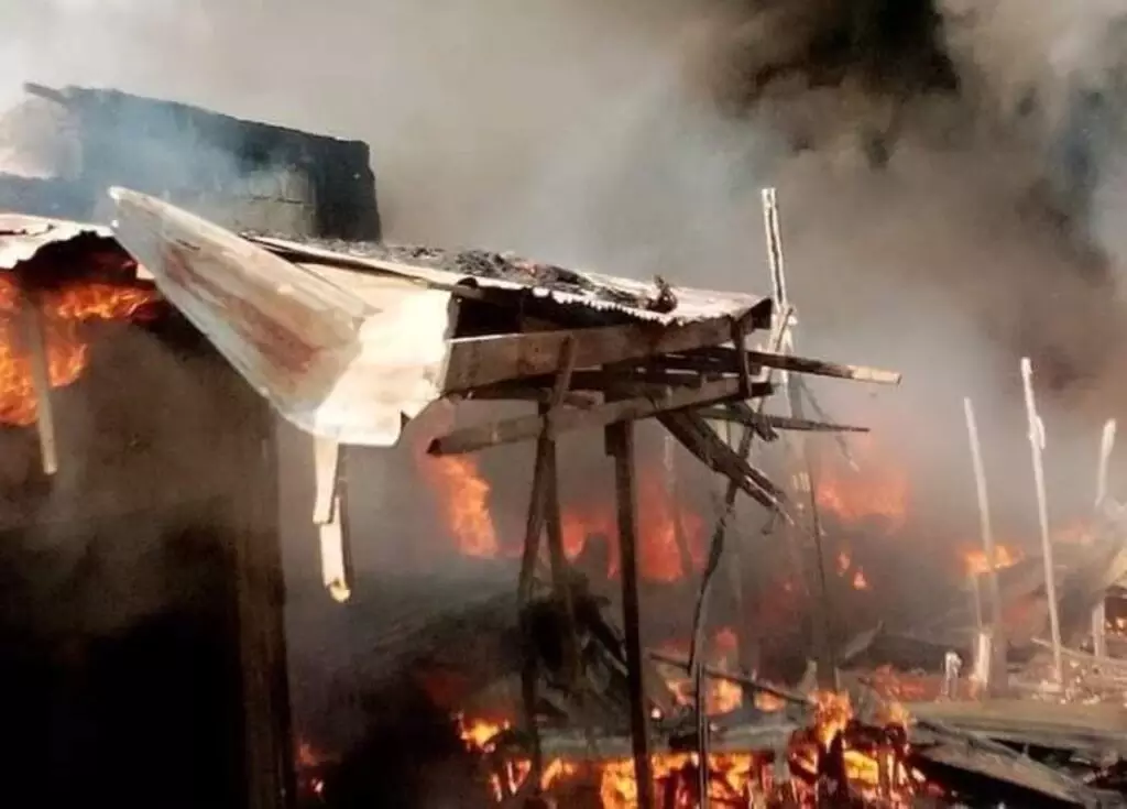 Araromi Spare Parts In Ibadan Was Razed By Fire