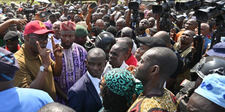 You Installed This Gov’t, We Won’t Fail You — Makinde To Oyo Residents, Sets 150m Corridor Limit